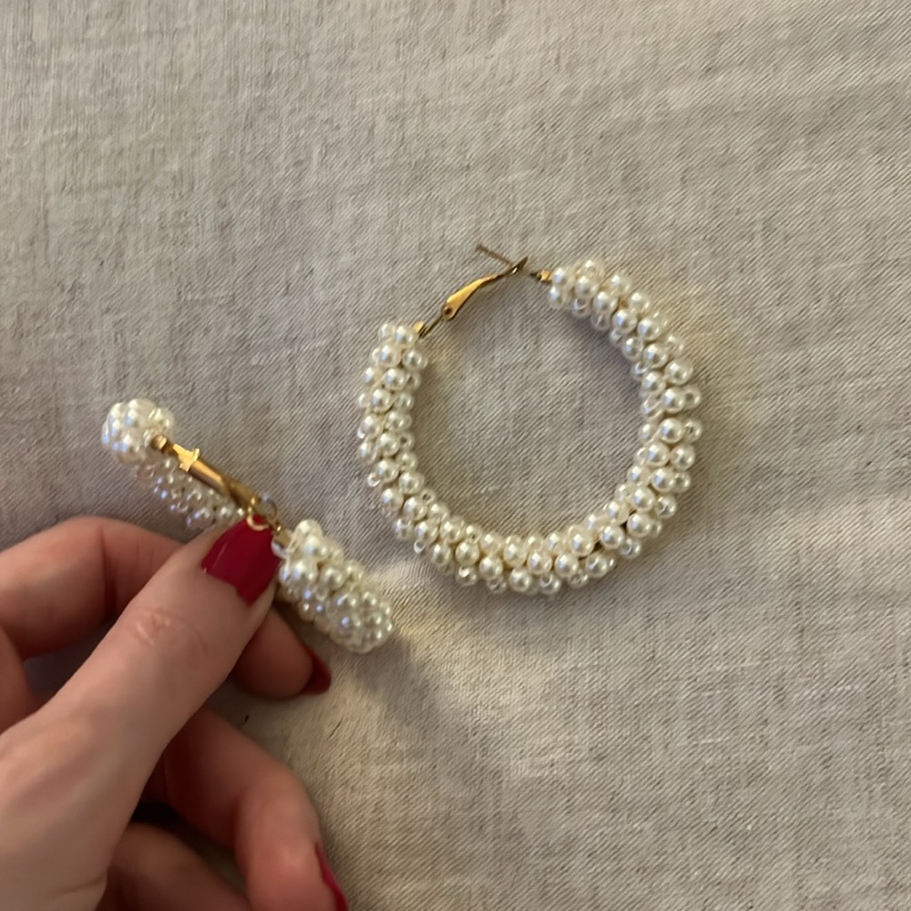 Pearl Hoops - Picture 2 of 3